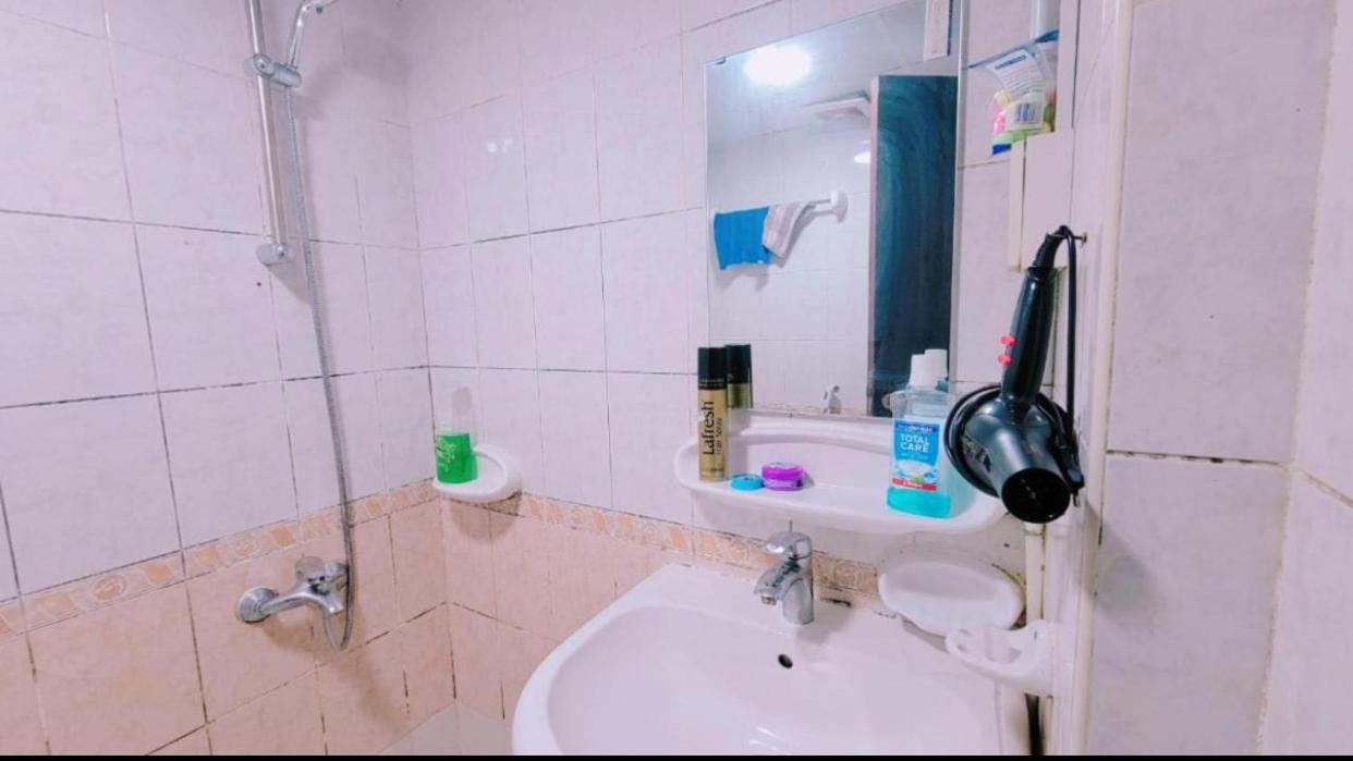 Dxb Hostel Near Adcb Metro Station Dubai Ngoại thất bức ảnh